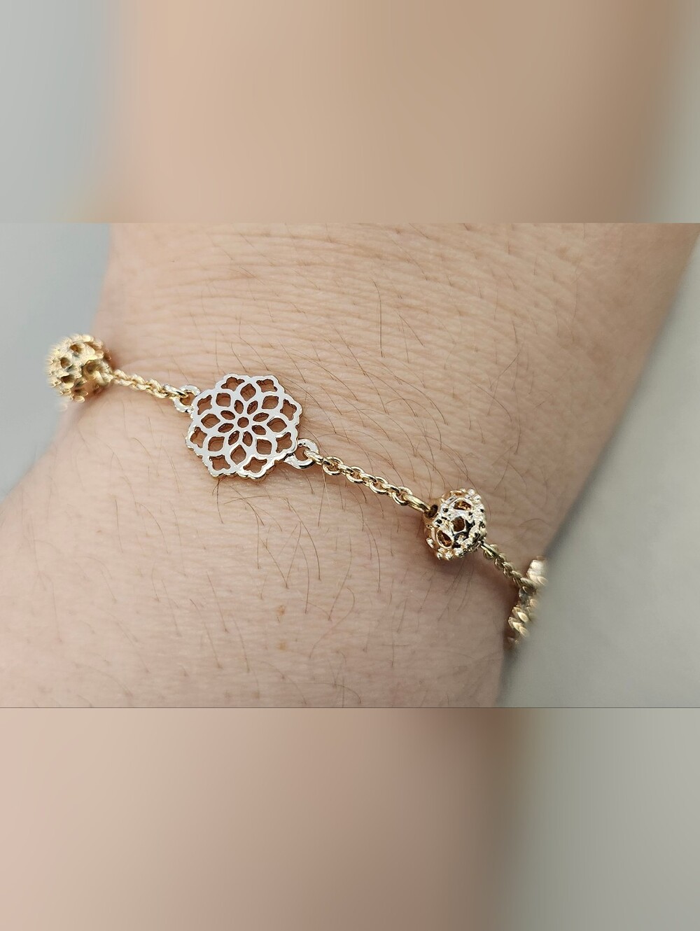 NWT Marchesa Gold-Tone Filigree Slider Bracelet